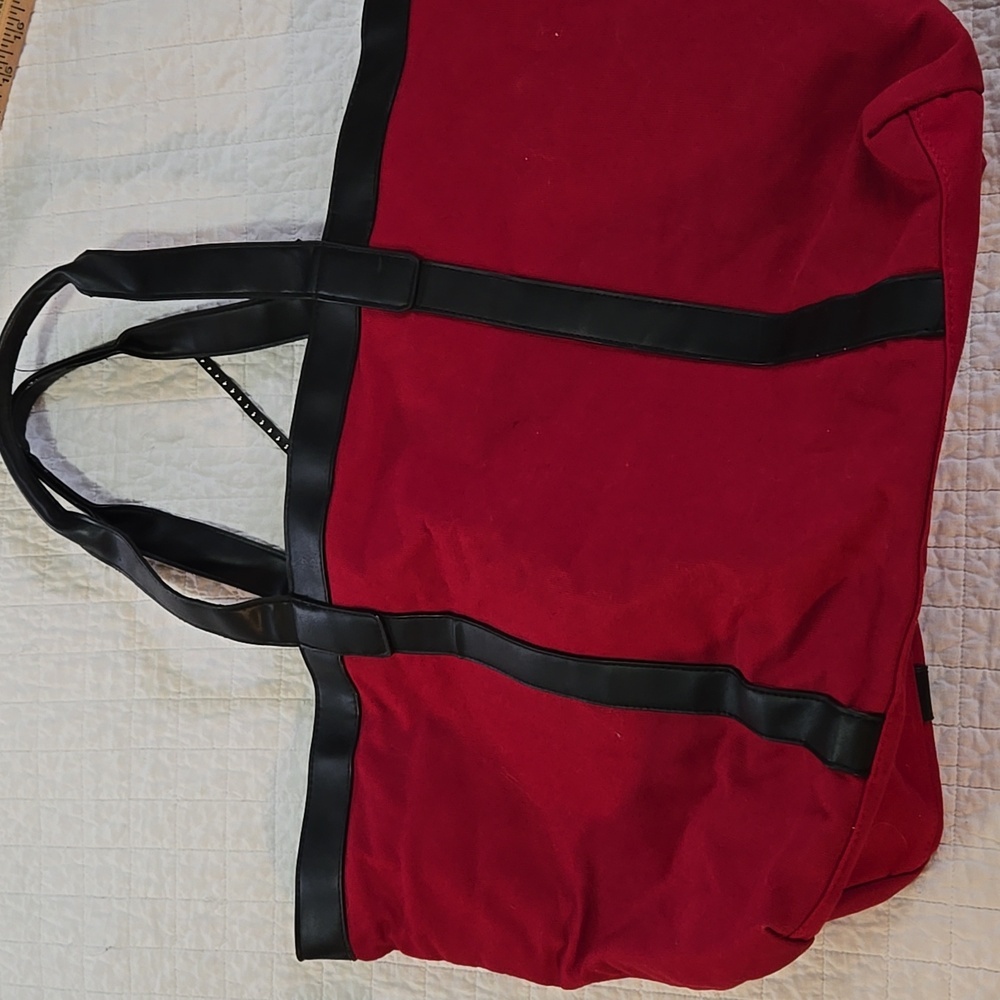 Victoria's Secret Canvas Red and Black Tote Bag Overnight Work Bag Storage - Picture 5 of 8